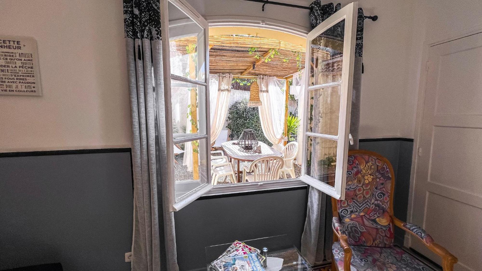 Reve D'Azur, 2 Chambres, Maison Julia En Bord De Mer A La Nartelle, Piscine Partagee, Parking & Terrasse Bbq, Wifi Et Draps Inclus Plage A Pied Sainte-Maxime Eksteriør billede