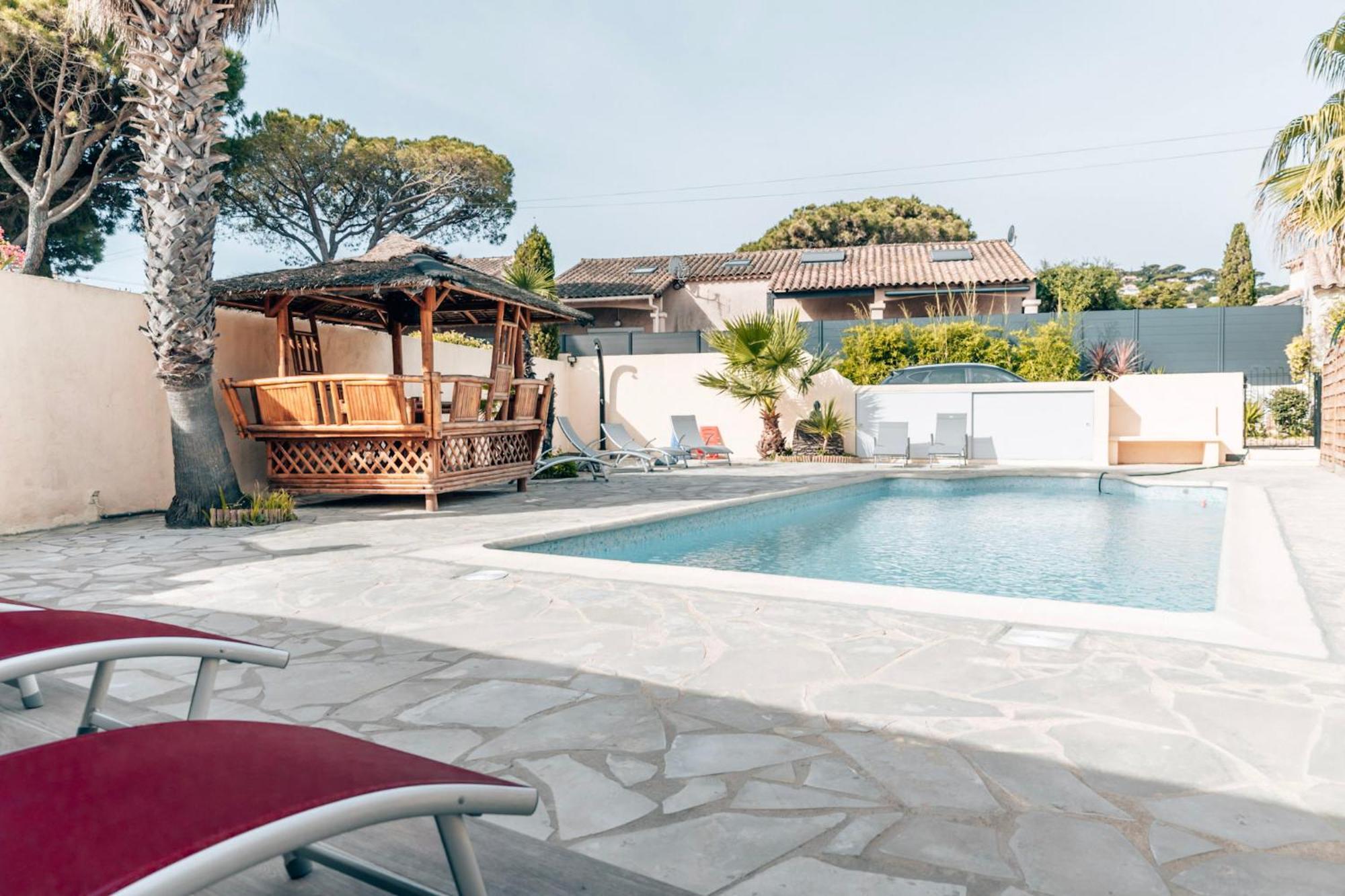 Reve D'Azur, 2 Chambres, Maison Julia En Bord De Mer A La Nartelle, Piscine Partagee, Parking & Terrasse Bbq, Wifi Et Draps Inclus Plage A Pied Sainte-Maxime Eksteriør billede