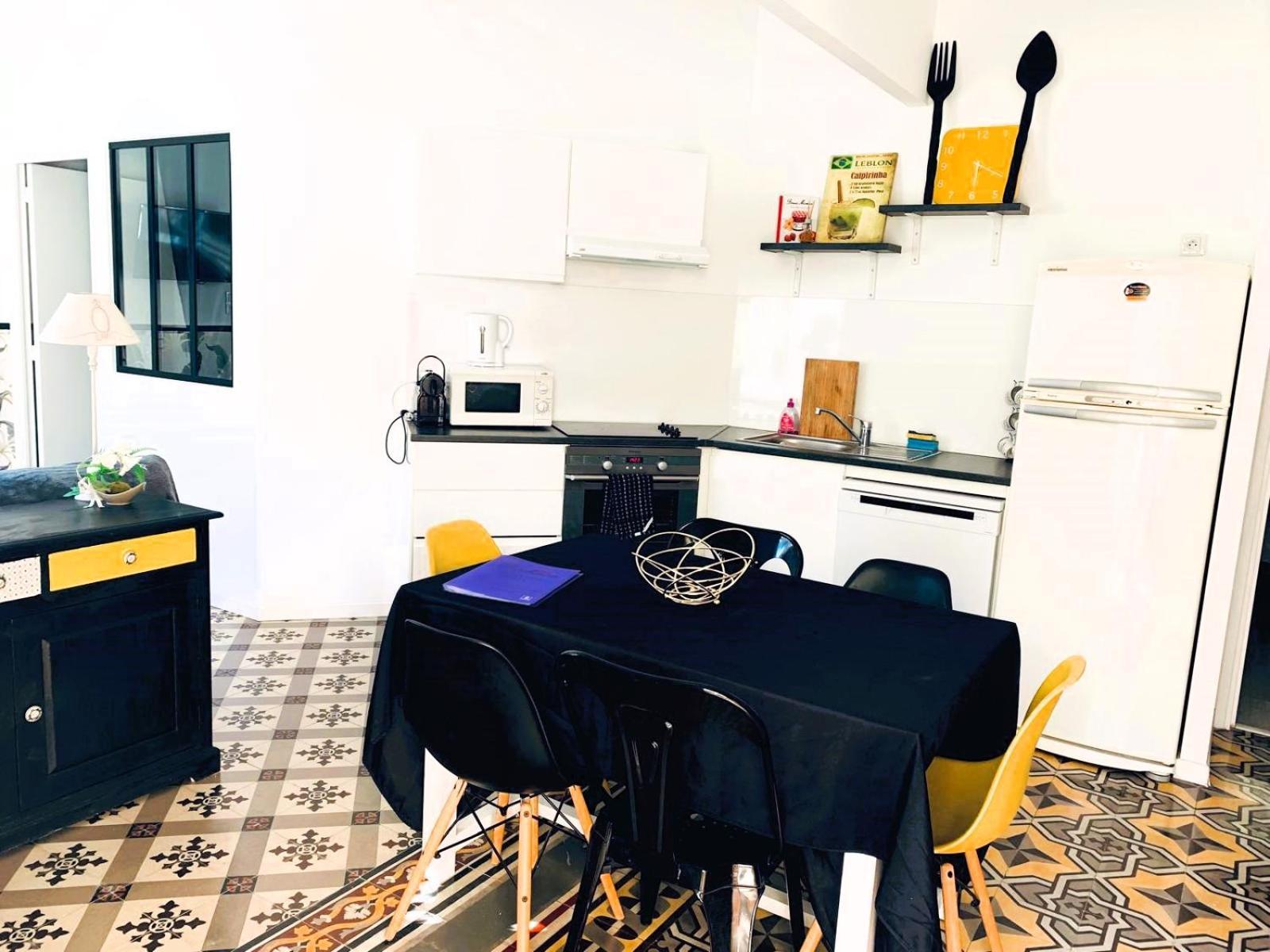 Reve D'Azur, 2 Chambres, Maison Julia En Bord De Mer A La Nartelle, Piscine Partagee, Parking & Terrasse Bbq, Wifi Et Draps Inclus Plage A Pied Sainte-Maxime Eksteriør billede