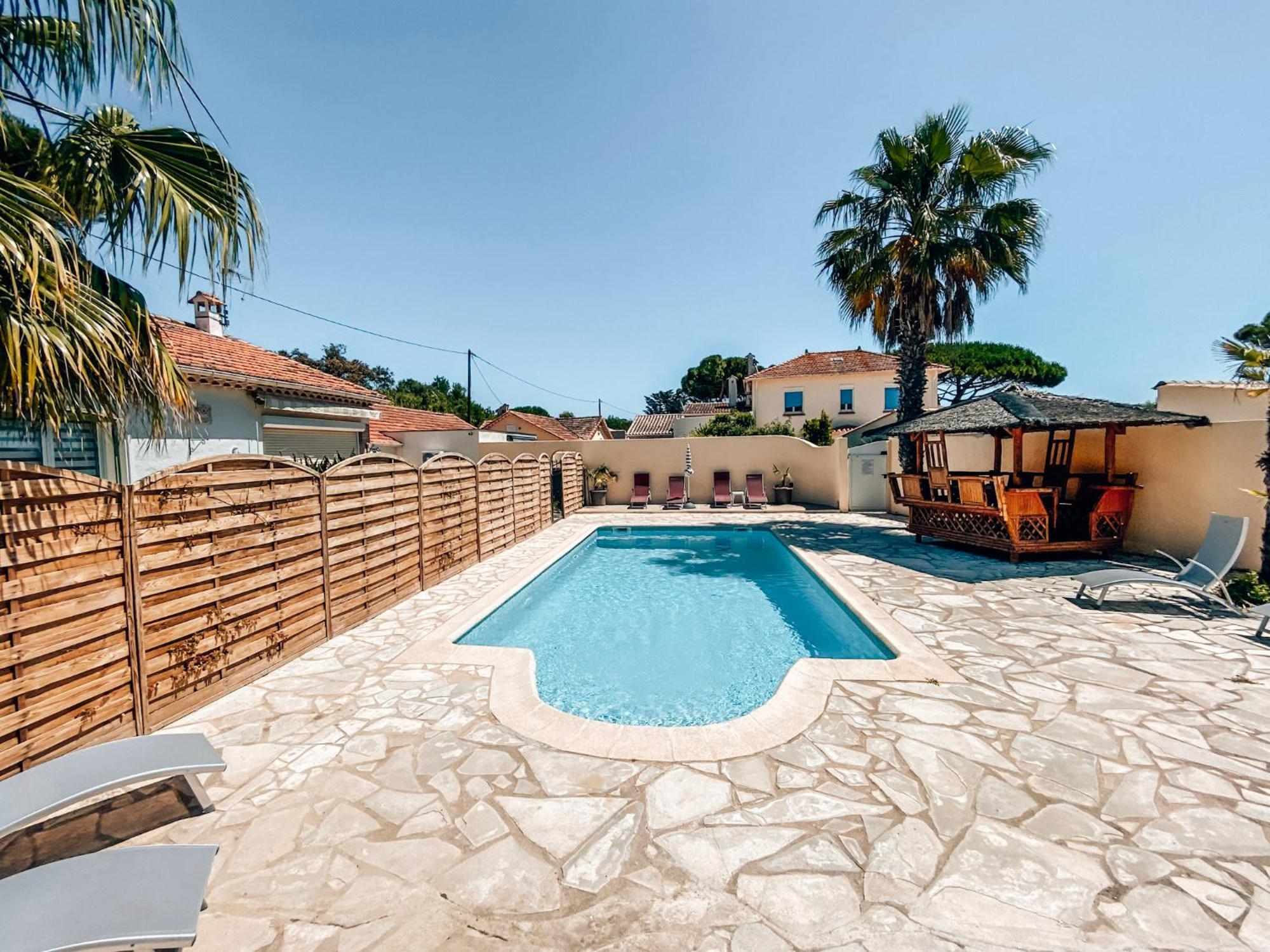 Reve D'Azur, 2 Chambres, Maison Julia En Bord De Mer A La Nartelle, Piscine Partagee, Parking & Terrasse Bbq, Wifi Et Draps Inclus Plage A Pied Sainte-Maxime Eksteriør billede