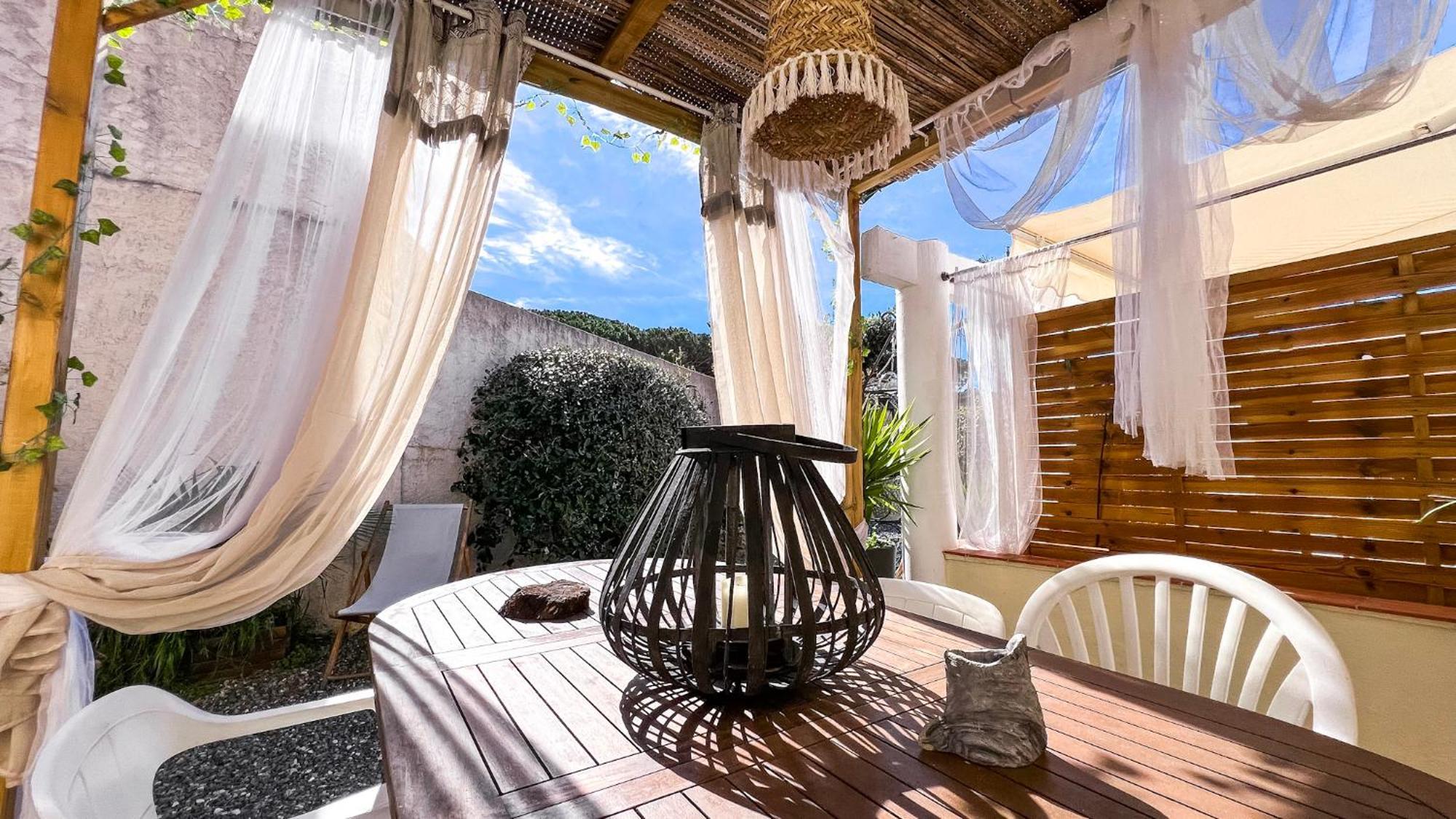 Reve D'Azur, 2 Chambres, Maison Julia En Bord De Mer A La Nartelle, Piscine Partagee, Parking & Terrasse Bbq, Wifi Et Draps Inclus Plage A Pied Sainte-Maxime Eksteriør billede