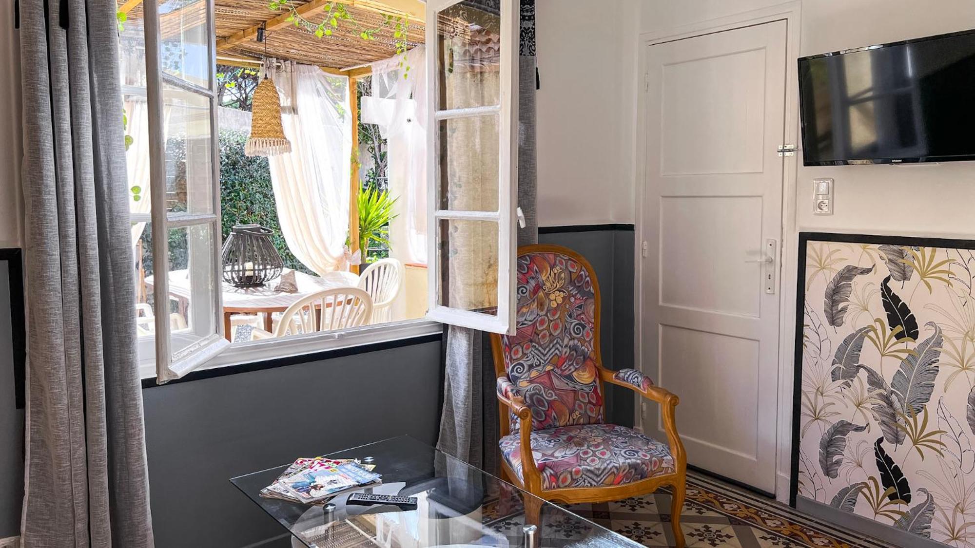 Reve D'Azur, 2 Chambres, Maison Julia En Bord De Mer A La Nartelle, Piscine Partagee, Parking & Terrasse Bbq, Wifi Et Draps Inclus Plage A Pied Sainte-Maxime Eksteriør billede