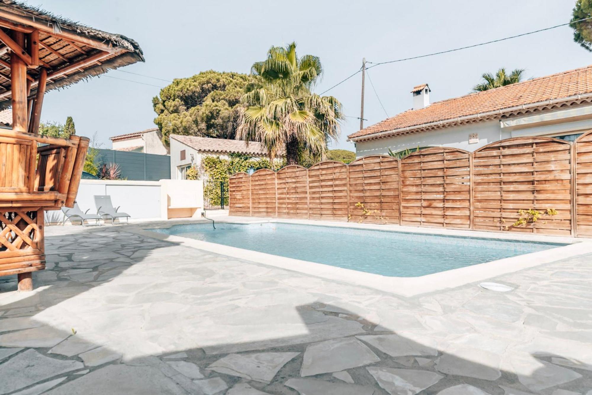 Reve D'Azur, 2 Chambres, Maison Julia En Bord De Mer A La Nartelle, Piscine Partagee, Parking & Terrasse Bbq, Wifi Et Draps Inclus Plage A Pied Sainte-Maxime Eksteriør billede